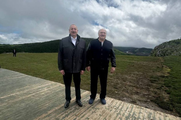 Ильхам Алиев и Александр Лукашенко посетили Джыдыр дюзю
 