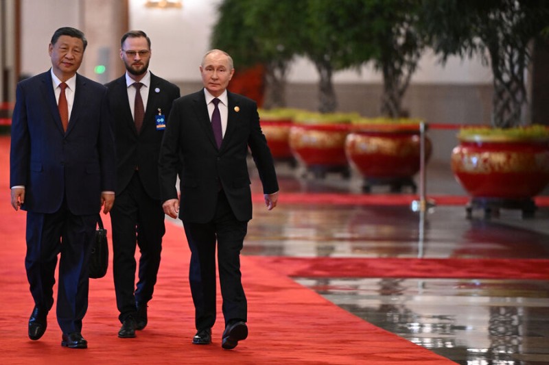 Путин встретился с заместителем председателя КНР
 