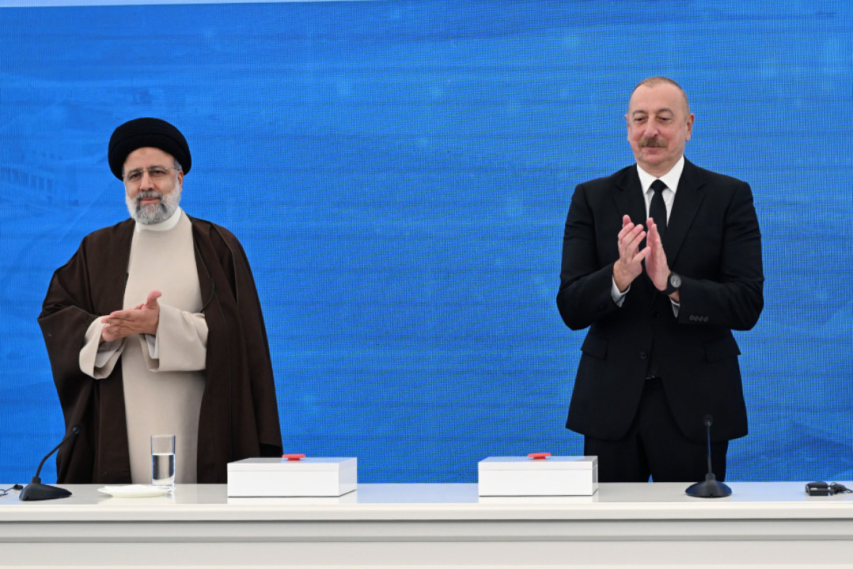 Президенты Азербайджана и Ирана на церемонии открытия двух гидроузлов
 