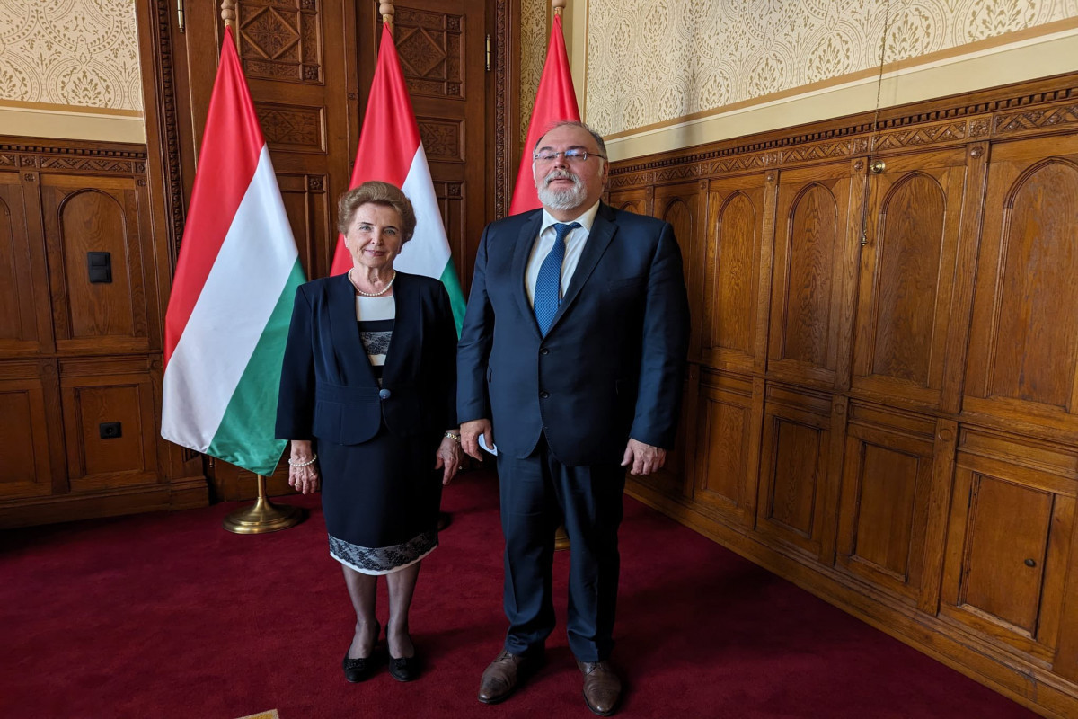 Вице-спикер парламента Венгрии прибудет в Азербайджан
 