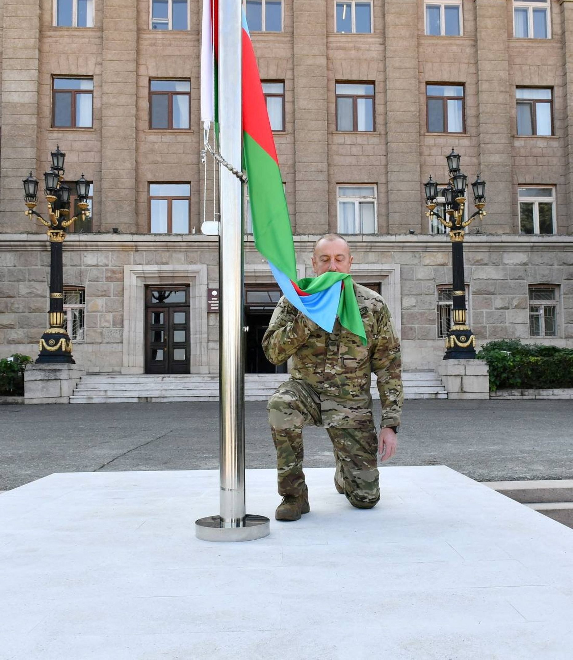 Курс на стабильность и процветание
 