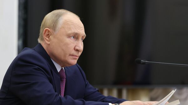 Путин заявил, что Россия не лезет во взаимоотношения США и Китая
 