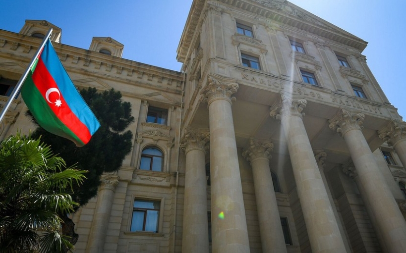 Азербайджан имеет законное право требовать от Армении поправок в ее Конституцию
 