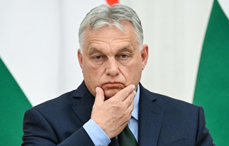 Орбан: Венгрия намерена не допустить полного отказа ЕС от нефти и газа из России
 