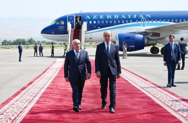 Премьер-министр Али Асадов находится с рабочим визитом в Душанбе
 