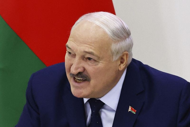 Лукашенко заявил, что Белоруссии невыгодно вести войну
 