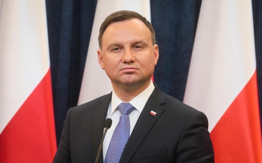 Дуда: Польша хочет от НАТО продления на восток стратегических топливопроводов
 