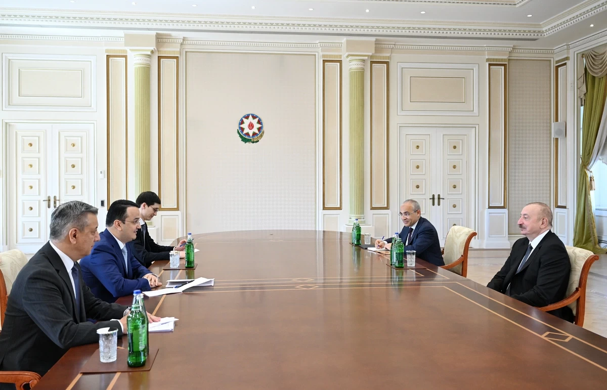 Президент Азербайджана принял министра инвестиций, промышленности и торговли Узбекистана
 