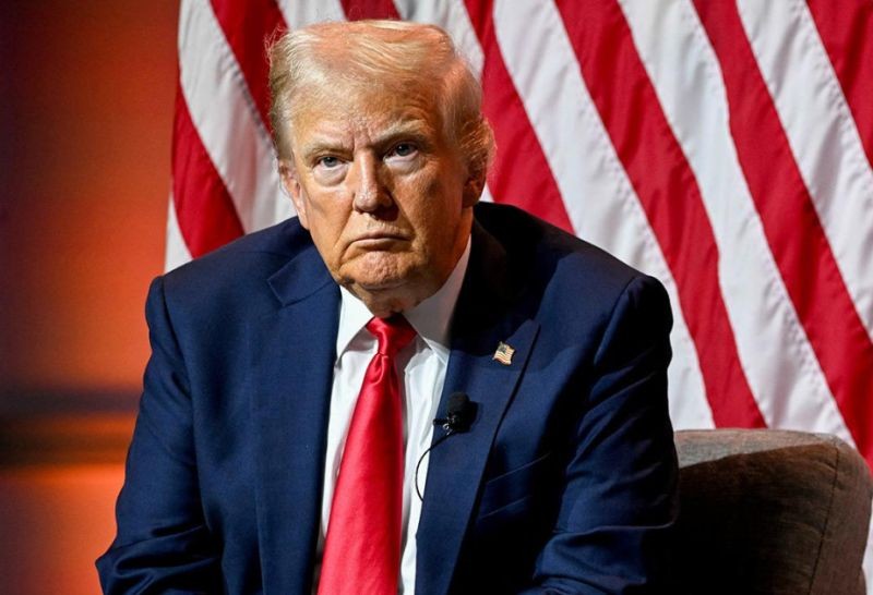 Трамп признал, что РФ удается справляться с санкциями
 