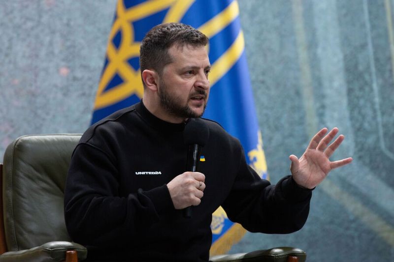 Зеленский: Украина ввела особые санкции против России  
 