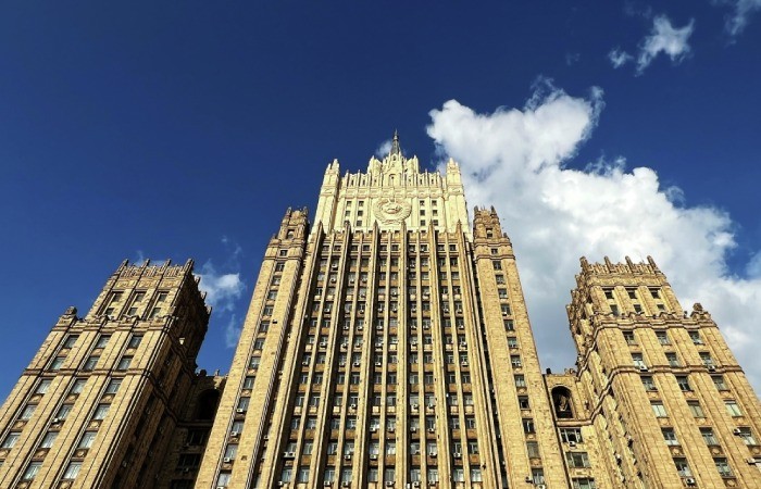 МИД РФ: Лавров и Рубио обсудили двустороннюю повестку дня и ситуации в мире
 