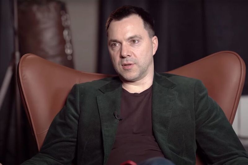 Арестович заявил, что Украину можно будет переименовать в «ТЦК»
 