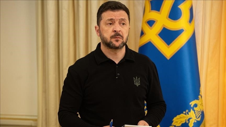 Зеленский призвал думать не об отношениях с Россией, а об Украине
 