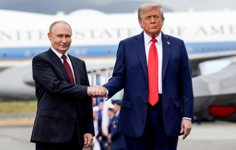 Axios: план Трампа встретиться с Путиным стал сюрпризом для Зеленского
 