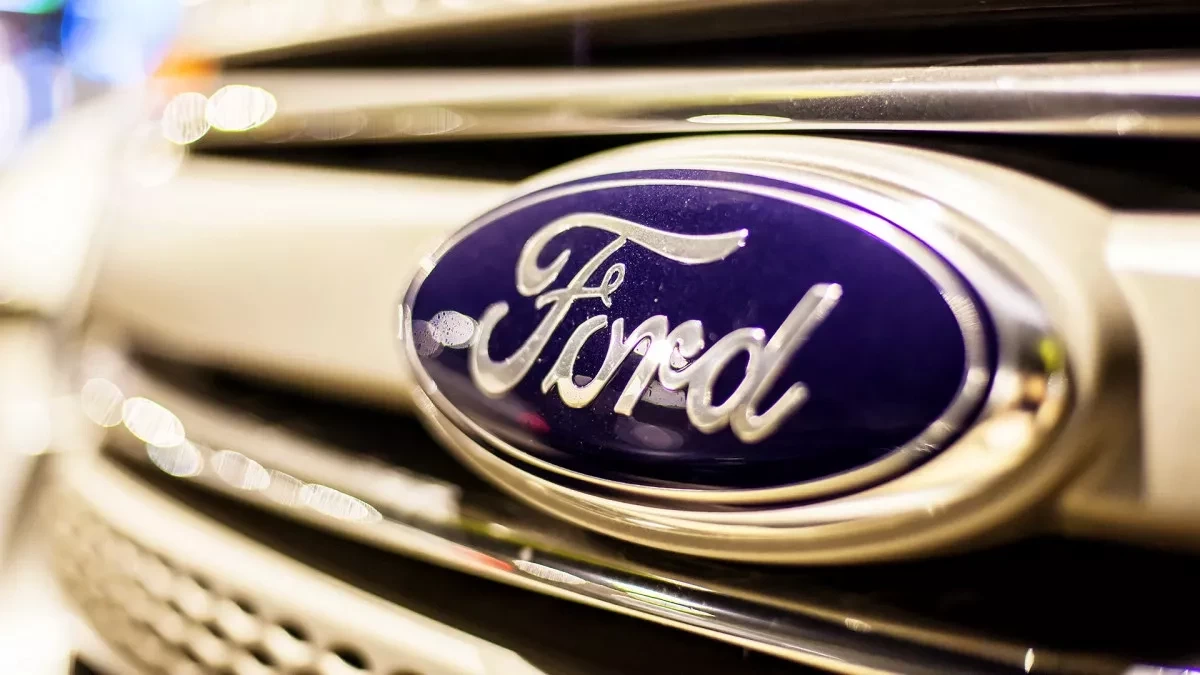 Ford отзовет в США 625 000 авто из-за проблем с ремнями безопасности
 