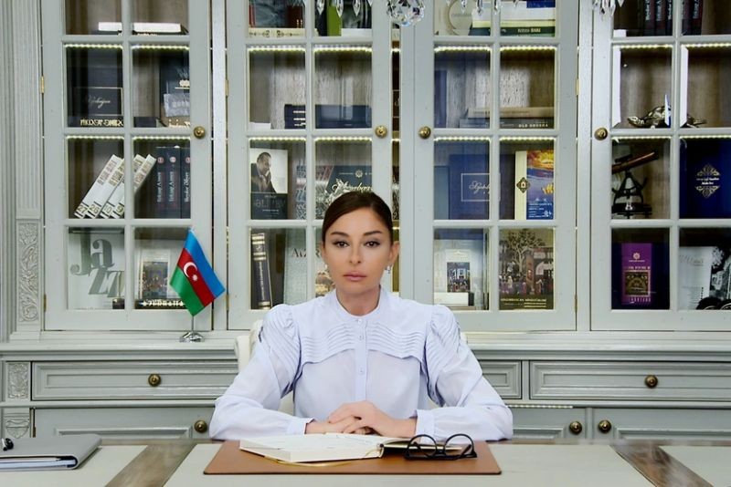 Мехрибан Алиева поздравила азербайджанский народ с Днем восстановления независимости
 