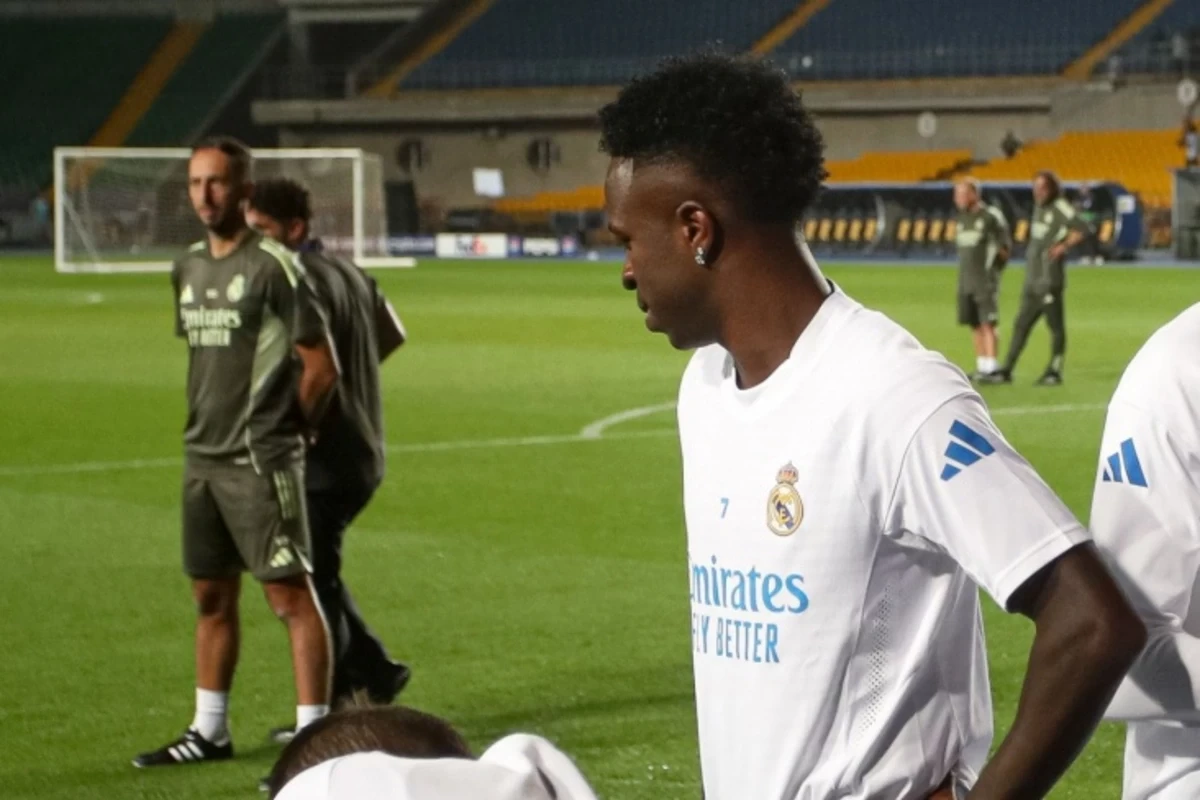 Хаби Алонсо объявил решение по Винисиусу после скандала в "эль класико"