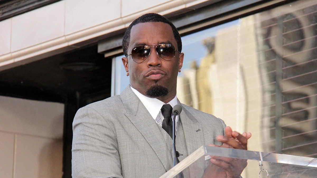 Рэпера P.Diddy поймали за распитием алкоголя в тюрьме
 