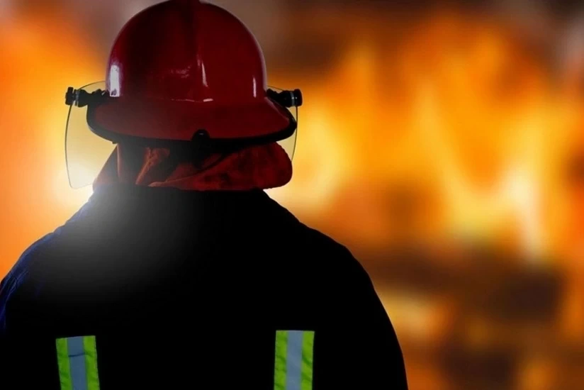 В Баку произошел пожар в квартире, есть погибший
 