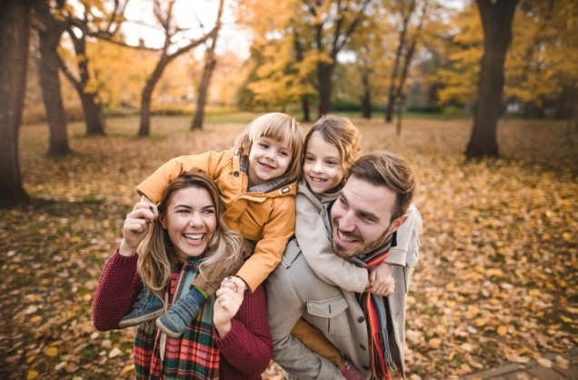 Исследование: родители больше заботятся о детях, похожих на них внешне
 