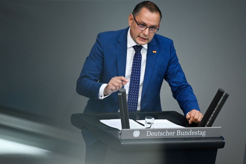 В Германии заявили о необходимости разрядки в отношениях с Россией
 