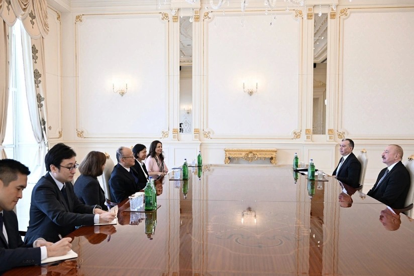 Президент Ильхам Алиев принял делегацию Азиатского банка развития
 