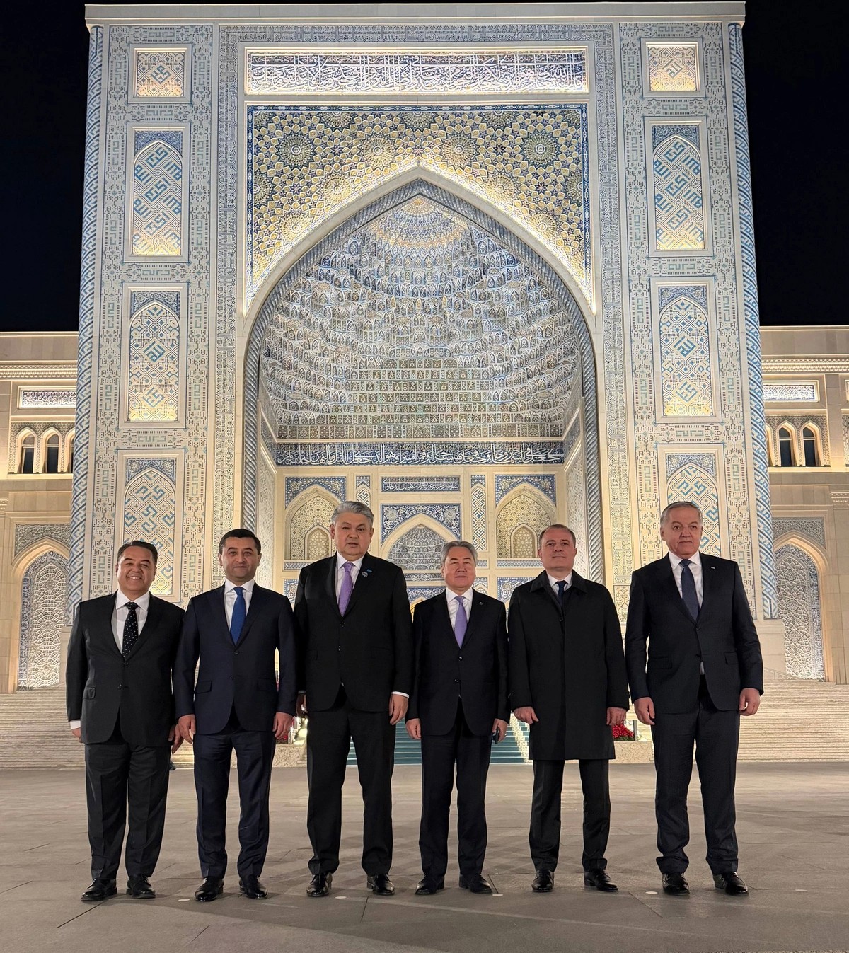 Главы МИД стран ЦА и Азербайджана посетили Центр исламской цивилизации в Ташкенте
 