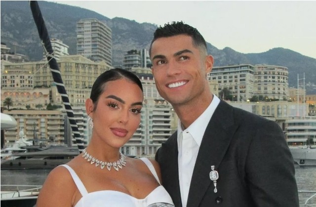 Стало известно, когда состоится свадьба Роналду
 