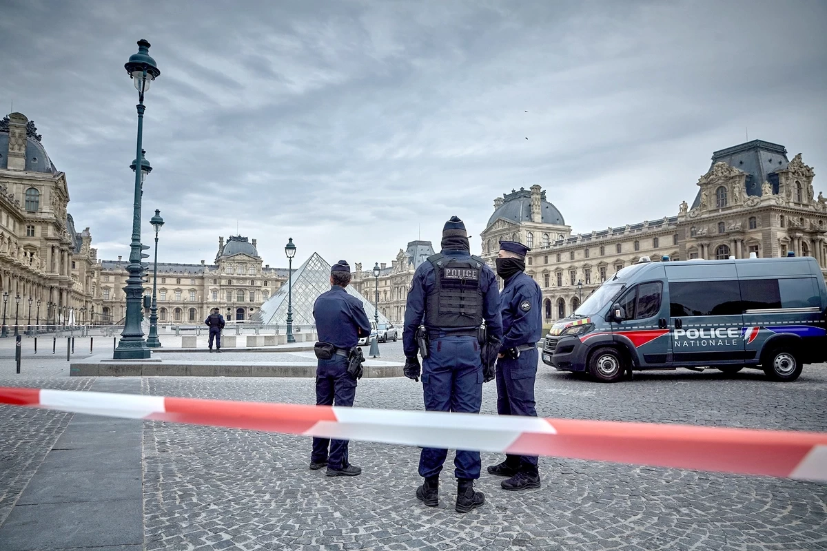 У Лувра обнаружили прорехи в системе безопасности еще в 2018 году
 