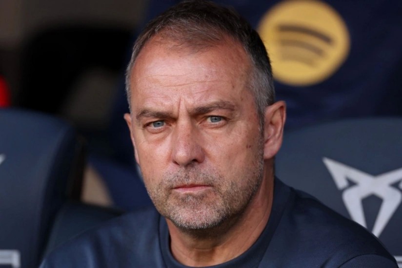 СМИ: Барселона рассматривает варианты замены Ханси Флика
 