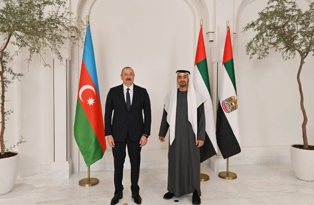 Ильхам Алиев поздравил президента ОАЭ
 