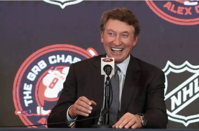 Уэйн Гретцки и Шакил О&#39;Нил примут участие в жеребьевке ЧМ по футболу
 