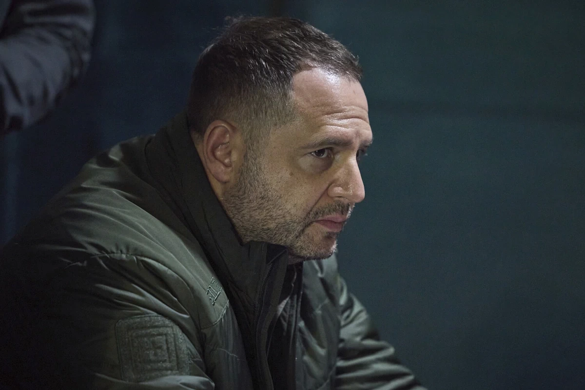 Уволенный Ермак сохранил за собой минимум 10 государственных постов
 