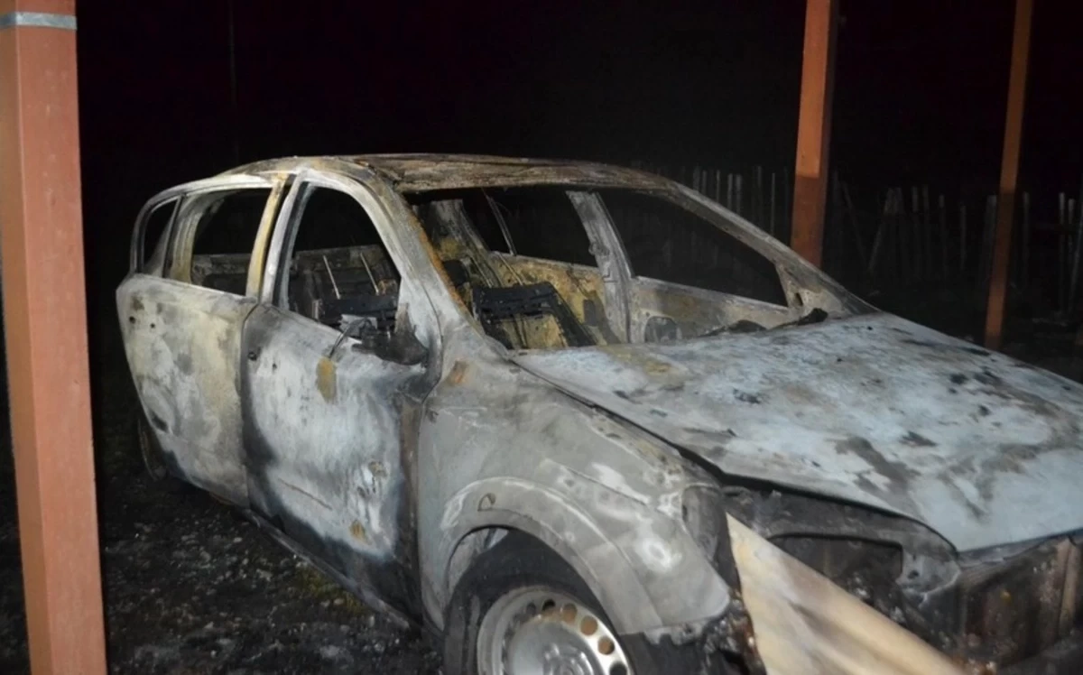 В Баку в гараже отеля загорелись немецкие автомобили
 