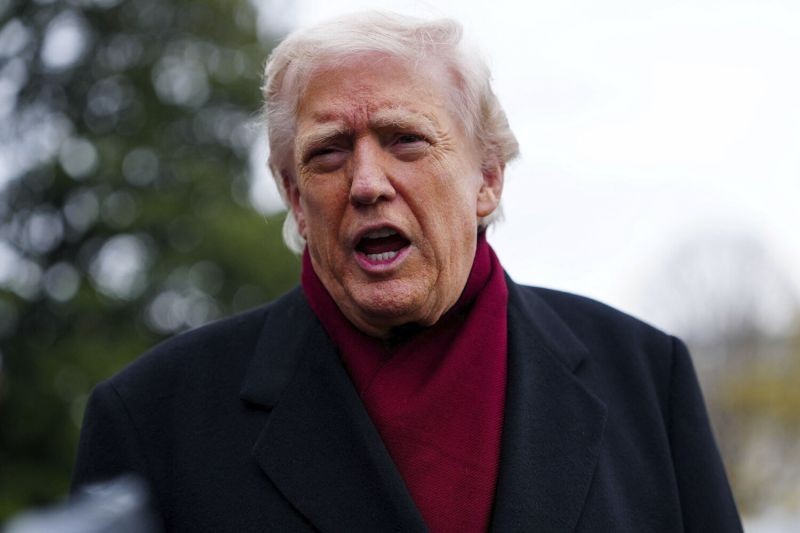 Трамп намекнул, что Украина проигрывает войну
 