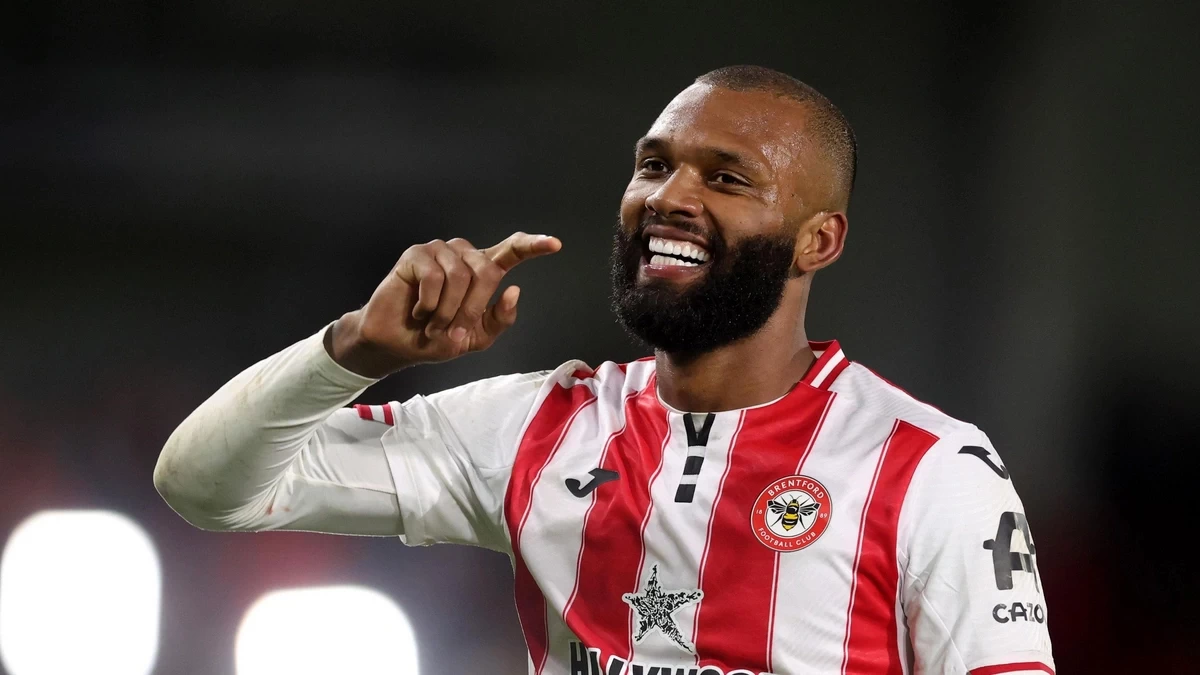 Форвард "Брентфорда" стал лучшим игроком АПЛ в ноябре
 