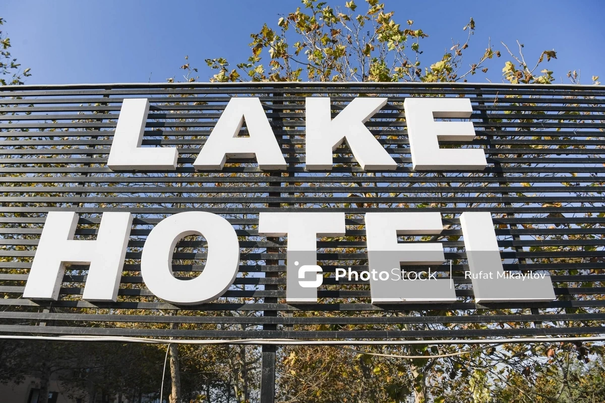 Продлен срок ареста арендатора, обвиняемого в гибели 4 сотрудников отеля в Баку
 