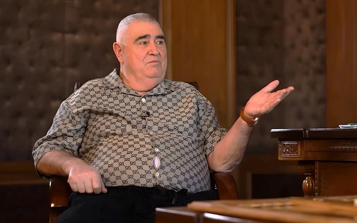 Шарурлу Исфандияр: В чей огород я камень бросил?
 