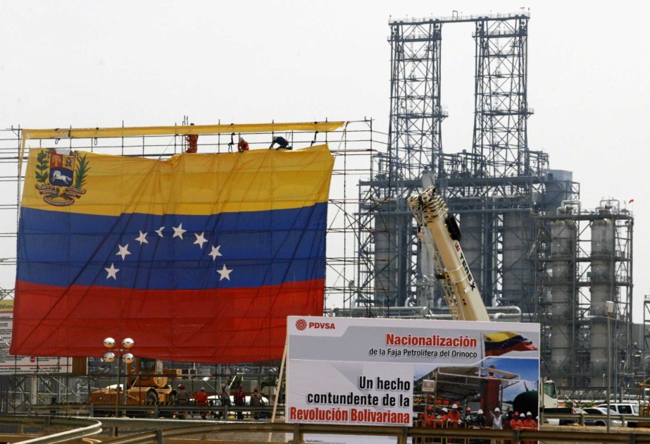 Эксперт: США трудно будет добиться возвращения компаний в Венесуэлу
 