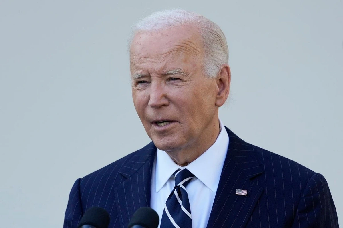 Байден сменил номер телефона
 