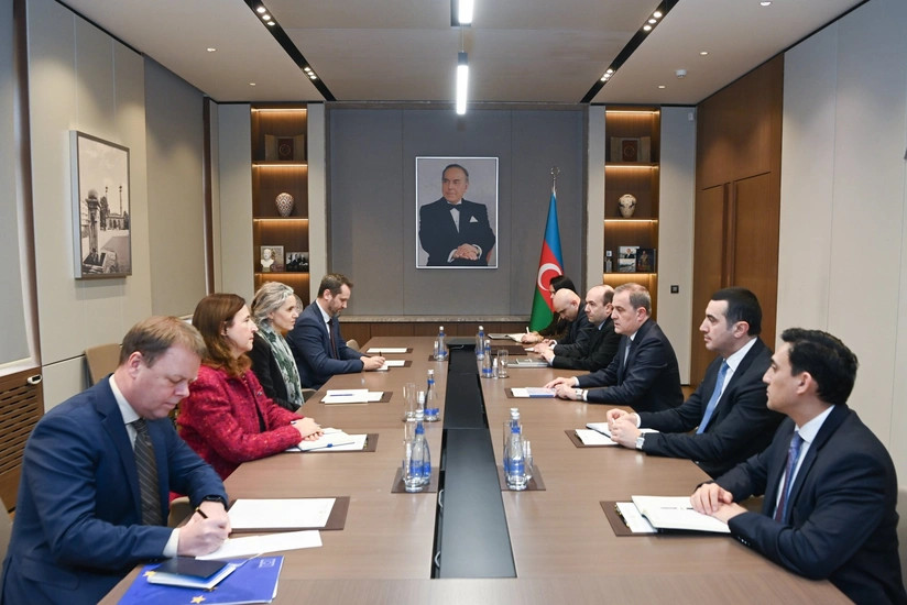 Азербайджан и ЕС обсудили прогресс мирного процесса с Арменией
 