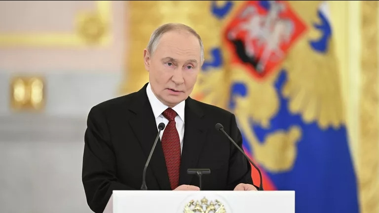 Россия проводит взвешенную политику и нацелена на устойчивый мир — заявления Путина
 