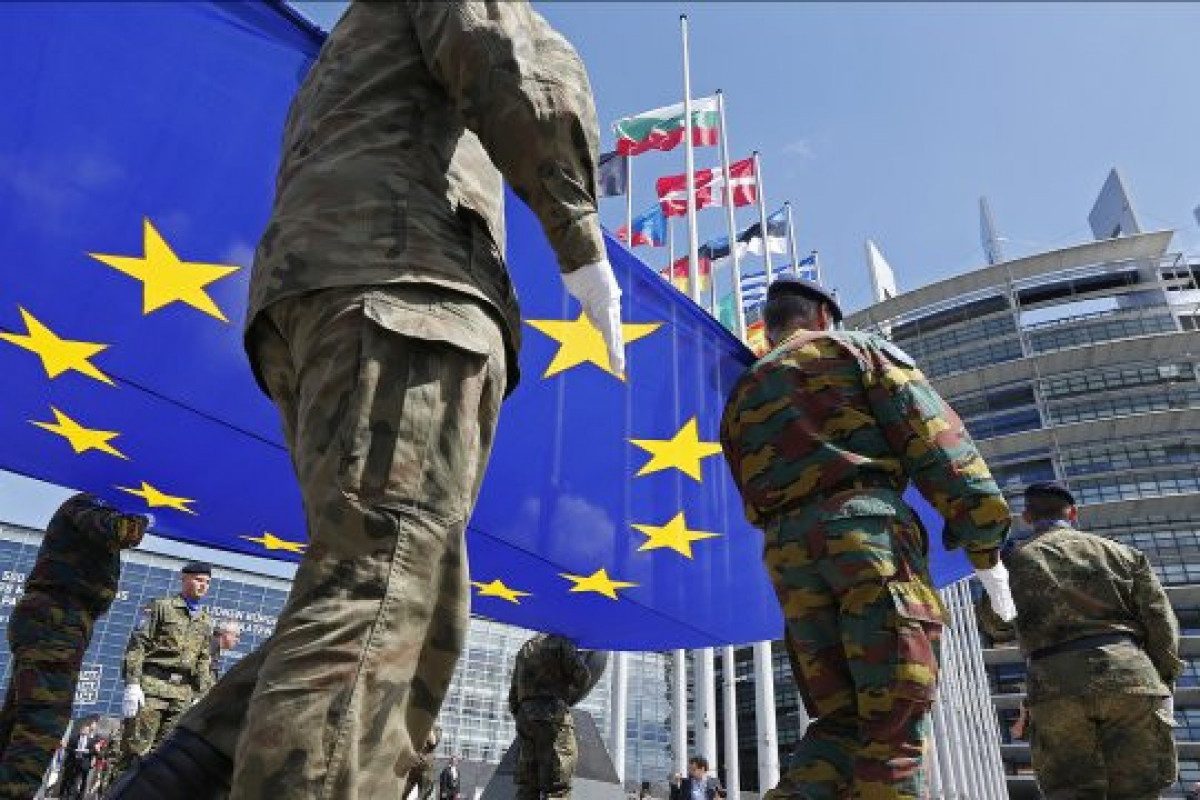 ЕК одобрила первую волну финансирования обороны для восьми стран ЕС
 