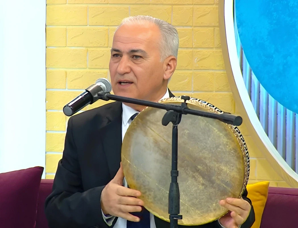 Задержанный в Иране Газанфар Аббасов: После того как показал фото с Масудом Пезешкианом, меня отпустили
 