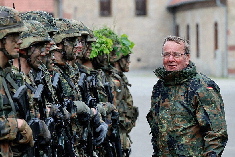 Писториус: В Германии впервые за 12 лет сильно возросла численность ВС
 