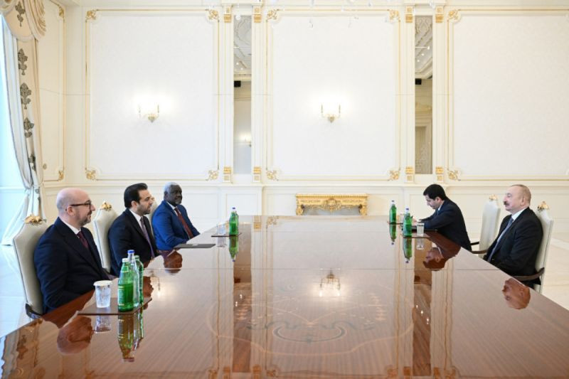 Президент Ильхам Алиев принял делегацию в связи с 'Премией Зайеда за человеческое братство' - ОБНОВЛЕНО
 