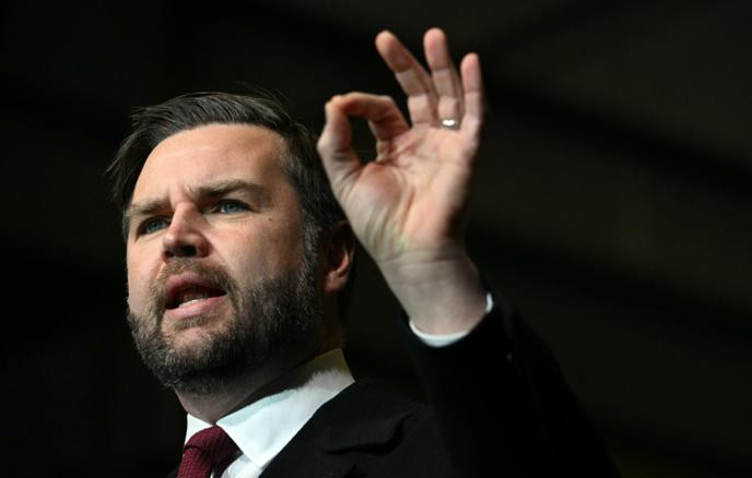 Вэнс: переговоры по Украине и Гренландии идут по плану