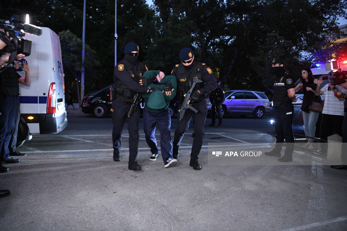 Продлён срок ареста граждан России, находящихся под стражей в Баку
 