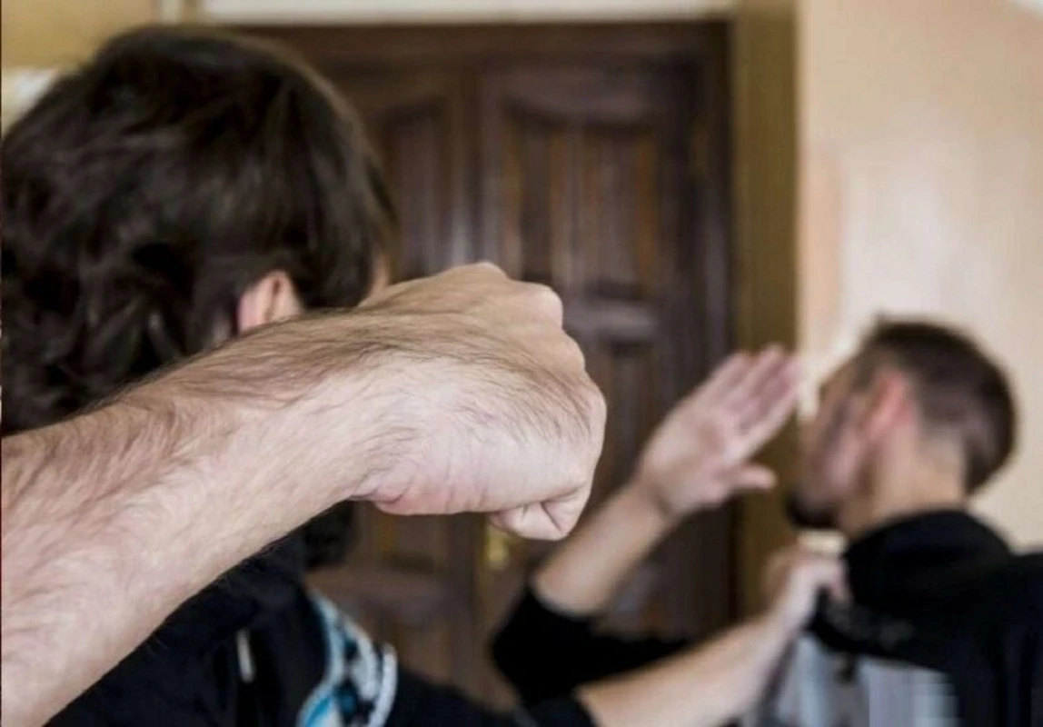 Драка в парикмахерской Баку закончилась судом
 