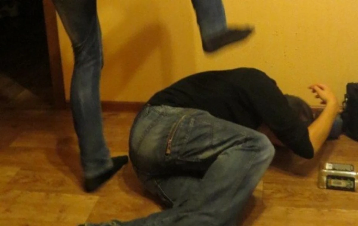 В Кешля отец и сын напали на сотрудника 'Азеригаз' - ФОТО
 